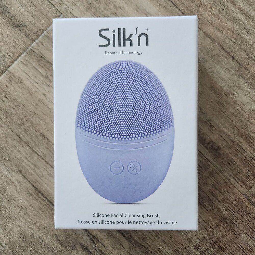 Silk'n silicone exfoliating facial cleansing tool